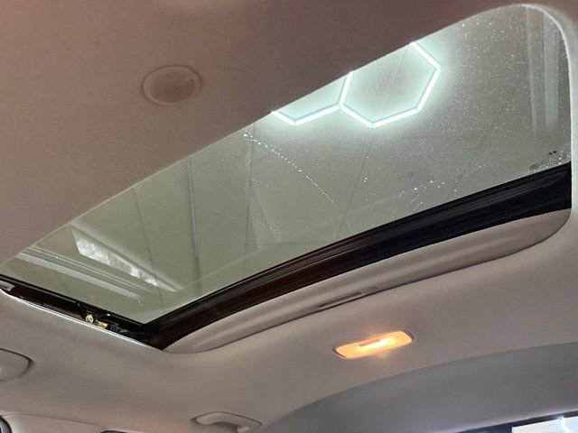 Certified 2024 Hyundai Venue SEL image 36