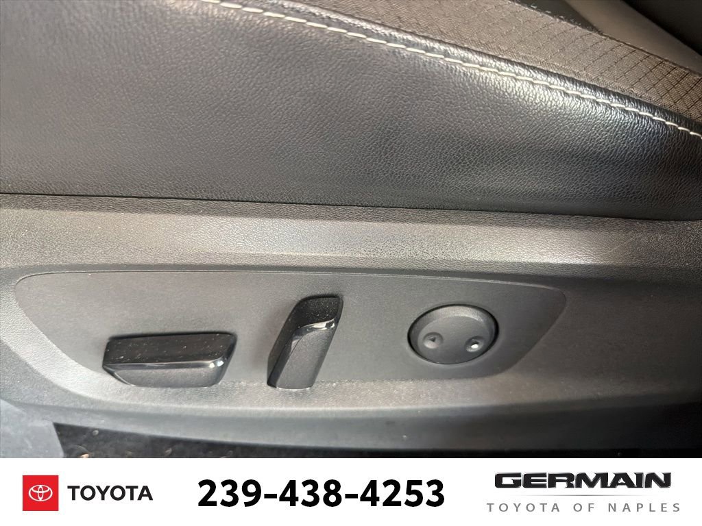 Used 2023 Nissan Pathfinder SL w/ SL Premium Package FWD image 21