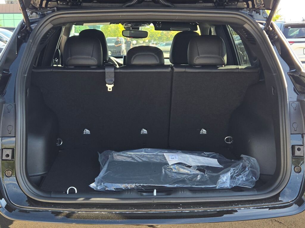 New 2026 Jeep Compass Latitude w/ Sun and Sound Group image 16