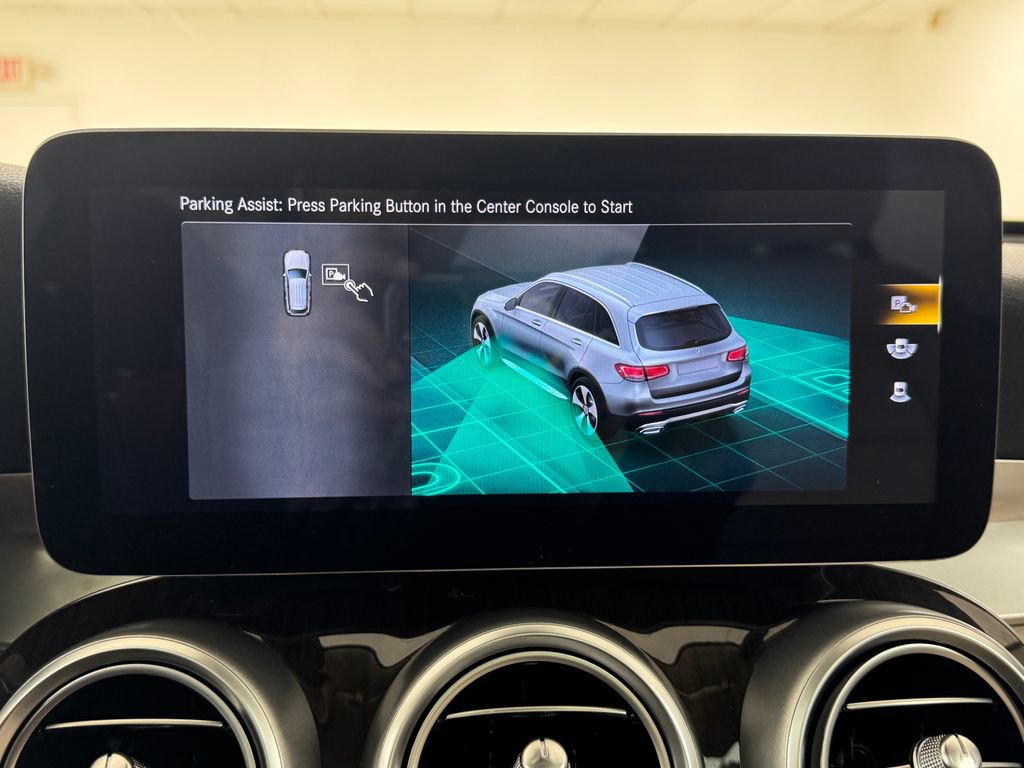 Used 2022 Mercedes-Benz GLC 300 4MATIC image 22