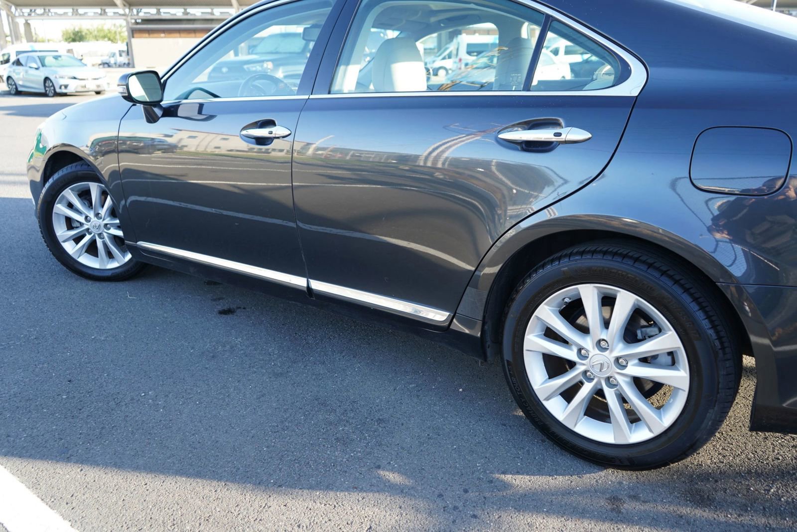 Used 2011 Lexus ES 350 image 6