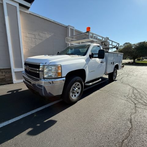 Used 2011 Chevrolet Silverado 3500 W/T RWD image 1