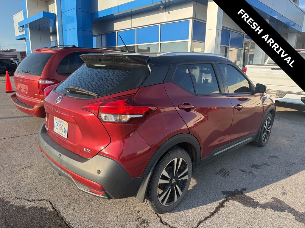 Used 2020 Nissan Kicks SR w/ SR Premium Package FWD image 3