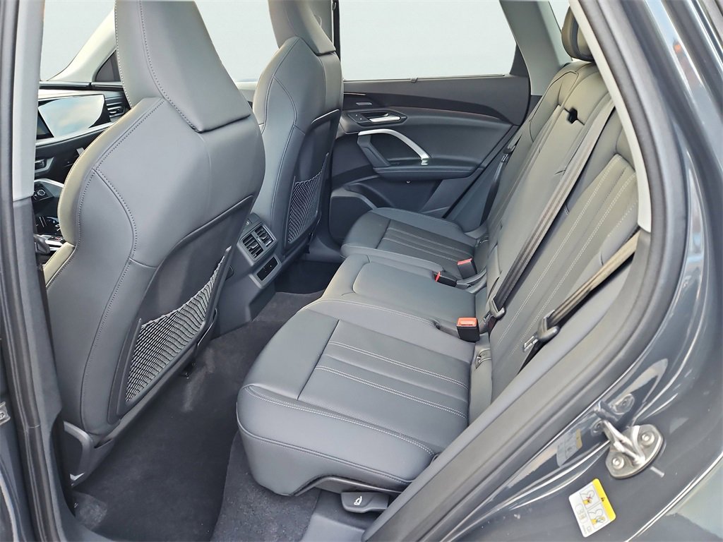 New 2025 Audi Q5 Premium Plus image 23