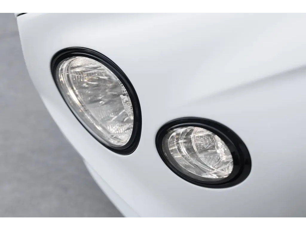 Used 2021 Bentley Continental GT V8 image 17