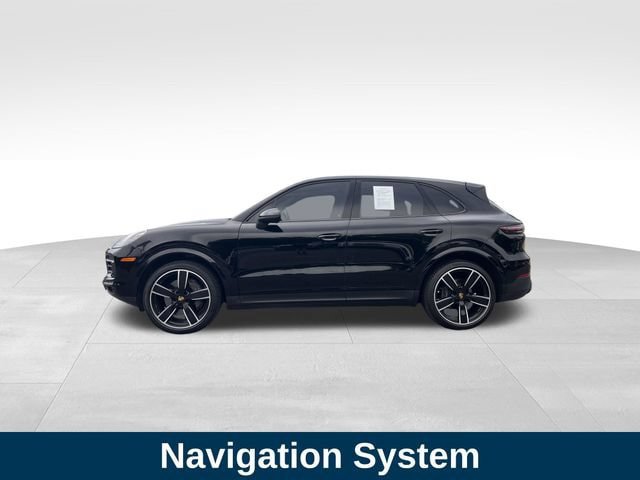 Used 2022 Porsche Cayenne Platinum Edition AWD/4WD image 2