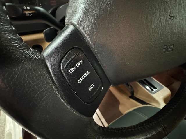 Used 1999 Jeep Wrangler Sahara AWD/4WD image 15