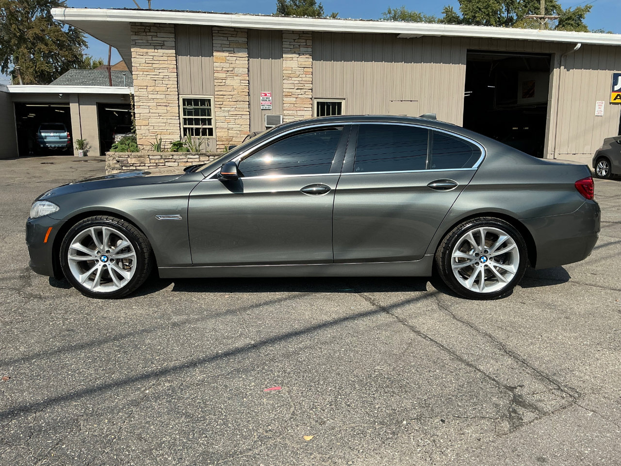 Used 2015 BMW 535i xDrive Sedan image 6