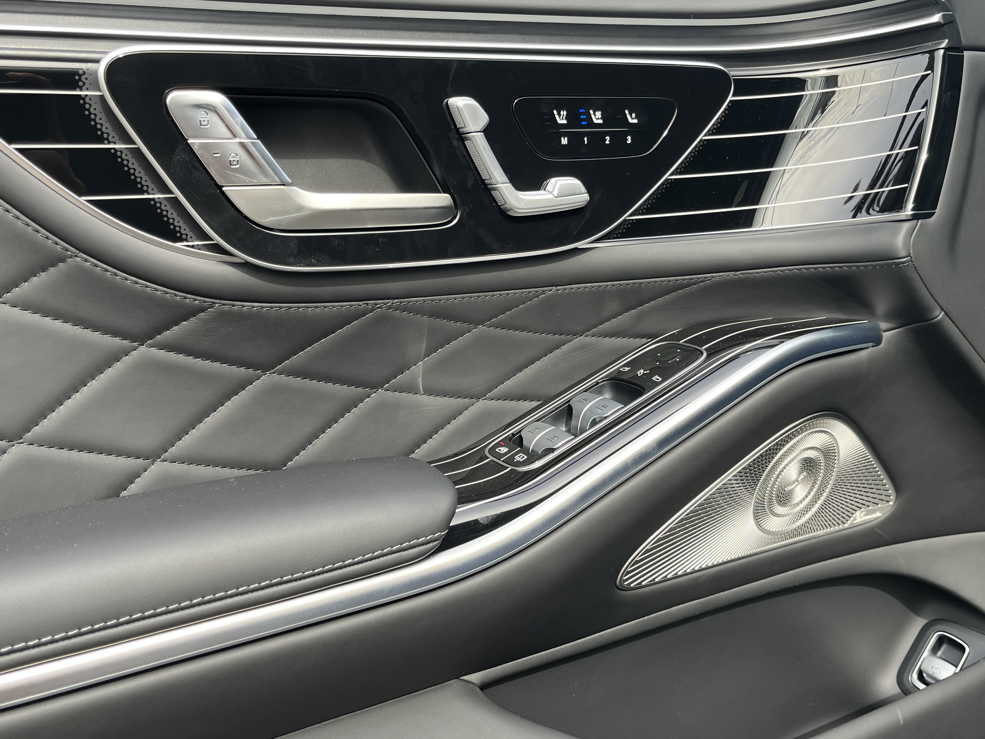 New 2027 Mercedes-Benz S 580 4MATIC Sedan image 13