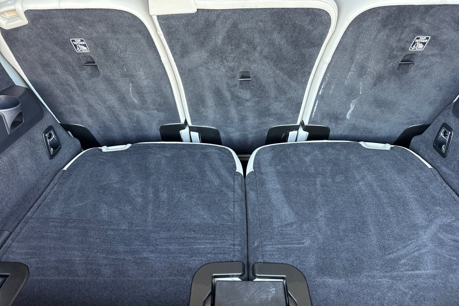 Certified 2024 Volvo XC90 T8 Plus w/ Protection Package Premier image 18