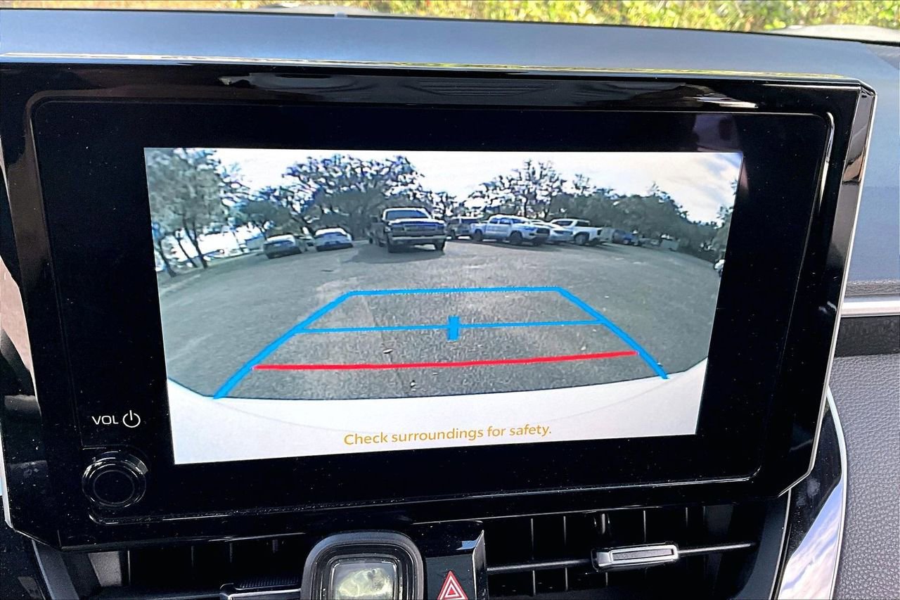 Used 2025 Toyota Corolla SE image 13