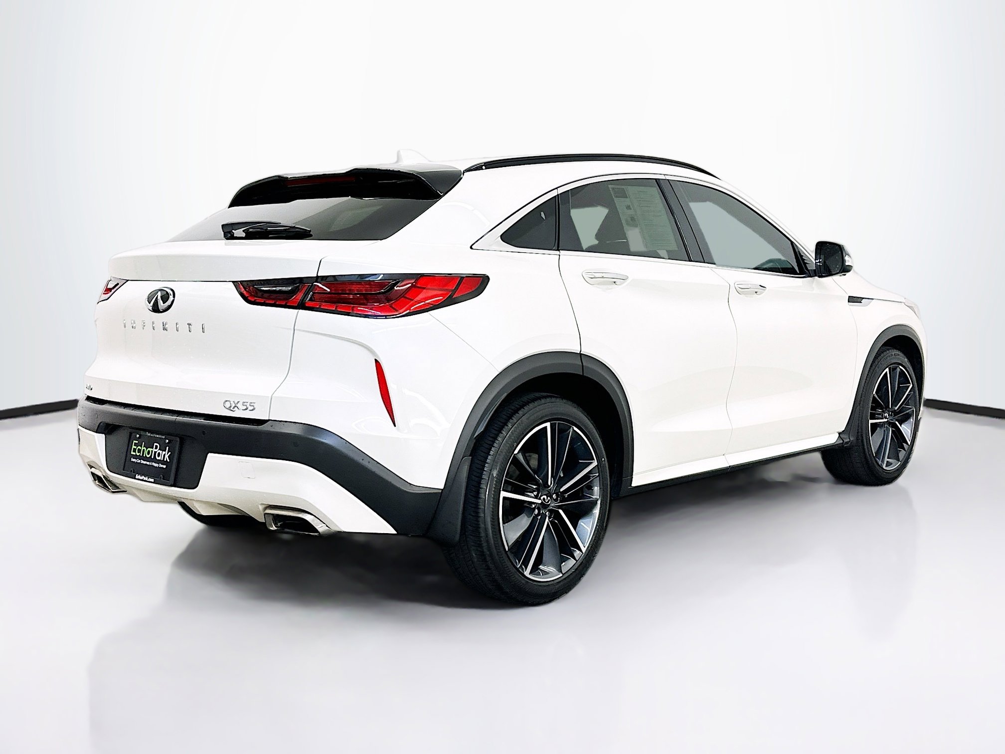 Used 2023 INFINITI QX55 Essential image 9