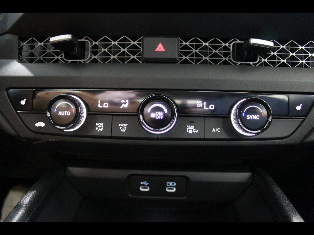 Certified 2025 Honda Accord SE image 29
