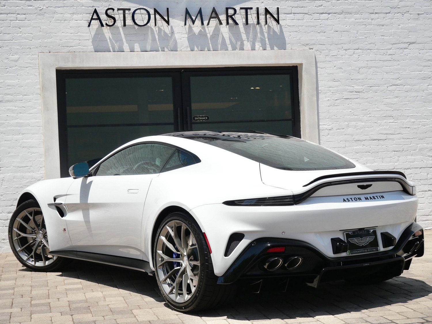 New 2026 Aston Martin V8 Vantage S RWD image 2