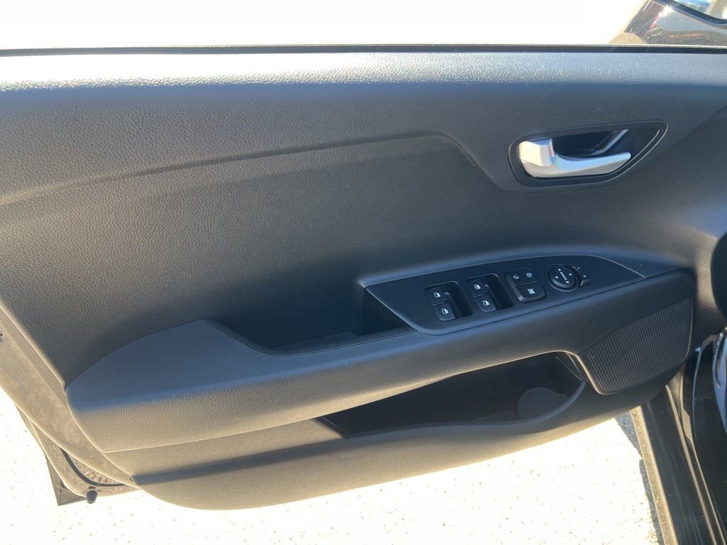 Certified 2023 Kia Rio S w/ Technology Package image 7