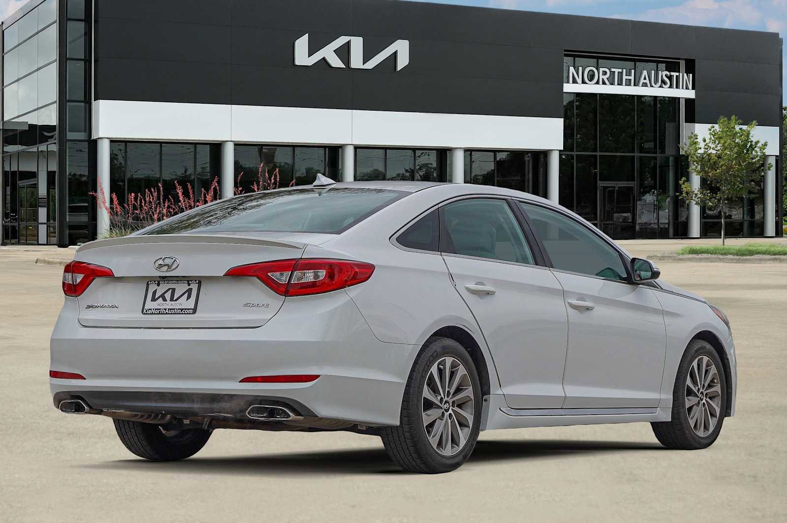 Used 2015 Hyundai Sonata Sport image 6