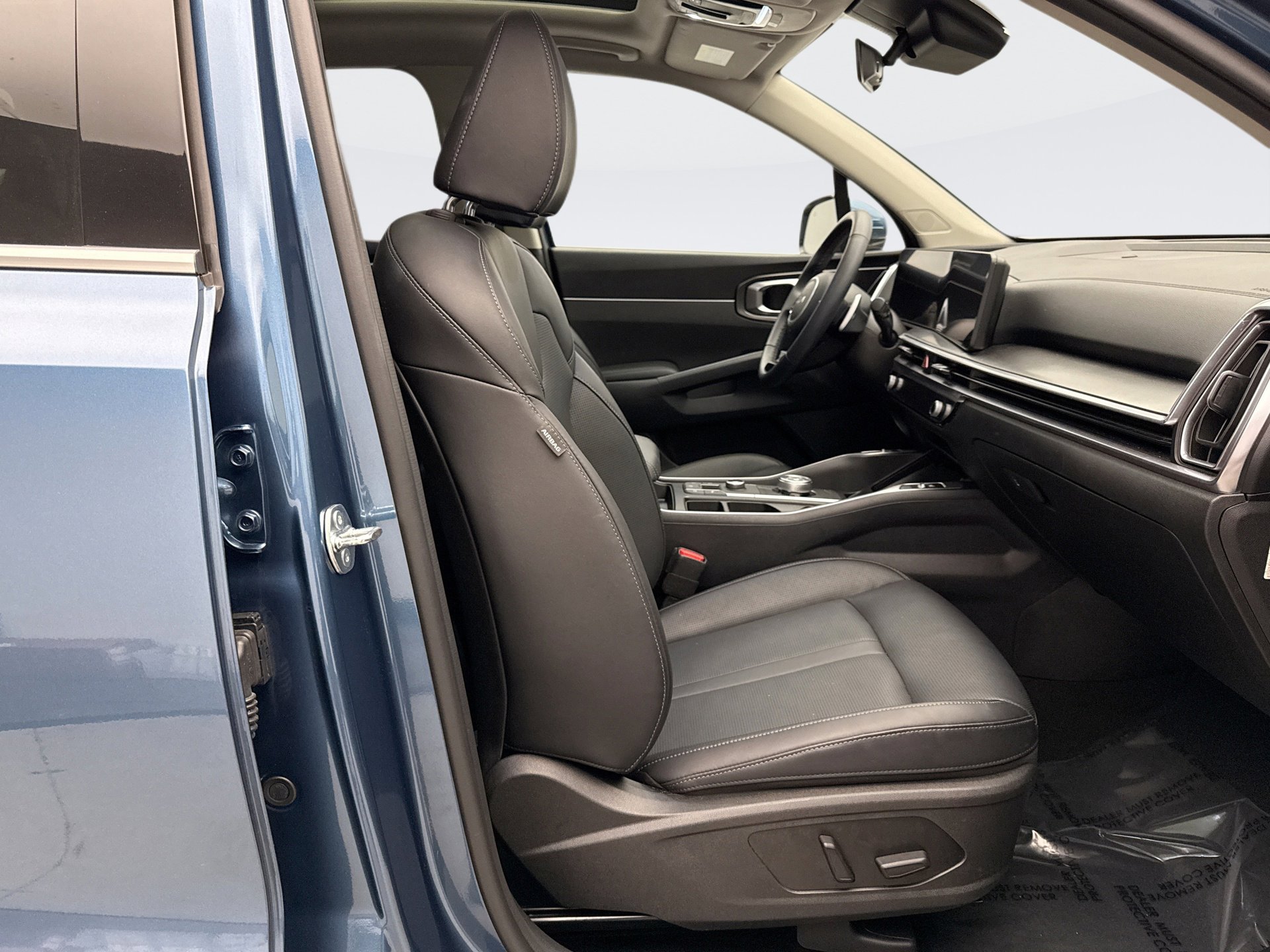 Used 2025 Kia Sorento EX image 18