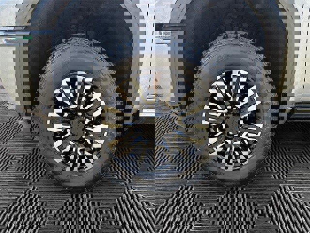 New 2025 GMC Sierra 2500 Denali Ultimate image 14