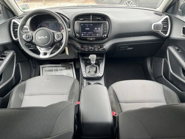 Used 2022 Kia Soul LX w/ Technology Package image 12