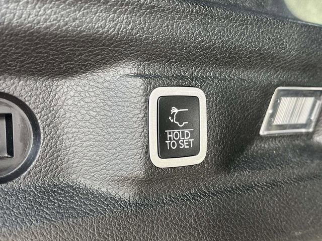 Used 2024 Jeep Grand Cherokee L Altitude image 22