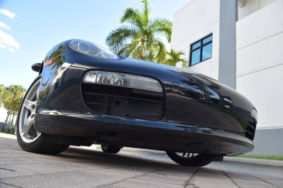 Used 2005 Porsche Boxster RWD image 18