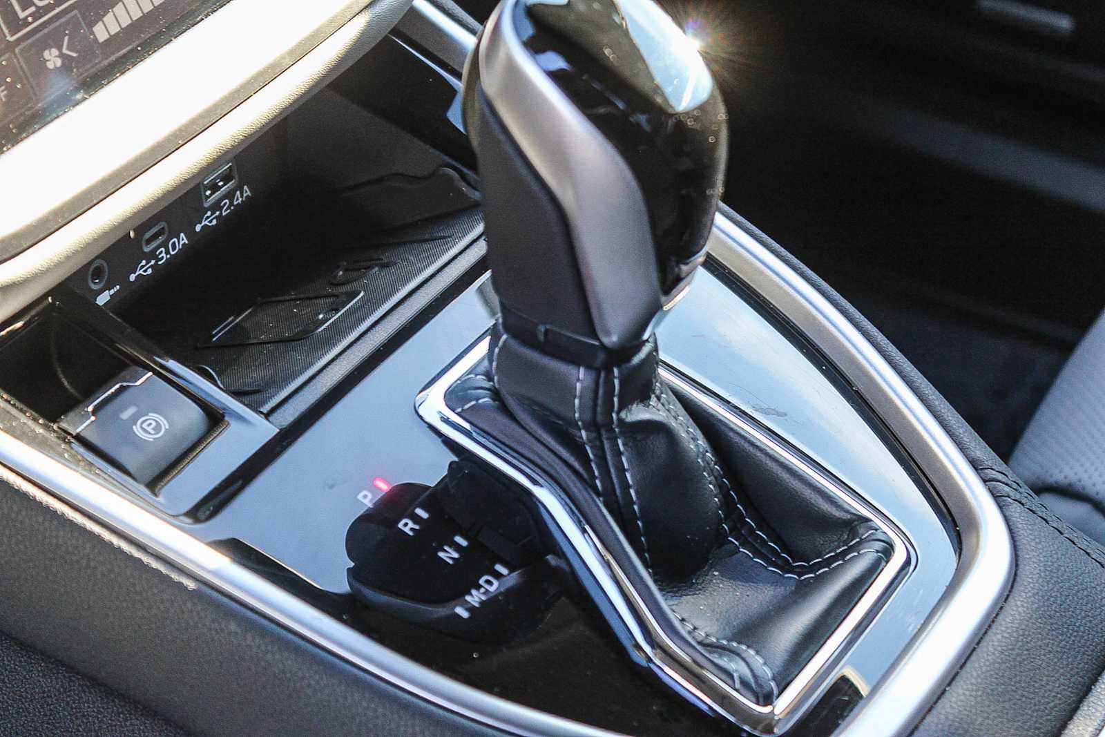 Used 2025 Subaru Outback Limited w/ Tech Package 2 image 19