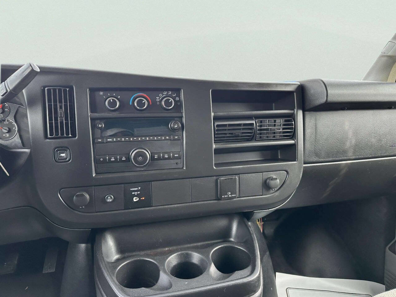 Used 2016 Chevrolet Express 2500 2500 3dr Cargo Van image 15