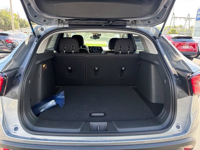 New 2026 Chevrolet Trax LS w/ LS Convenience Package FWD image 11