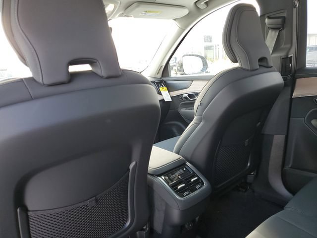 New 2026 Volvo XC90 B6 Plus w/ Protection Package Premier AWD/4WD image 28