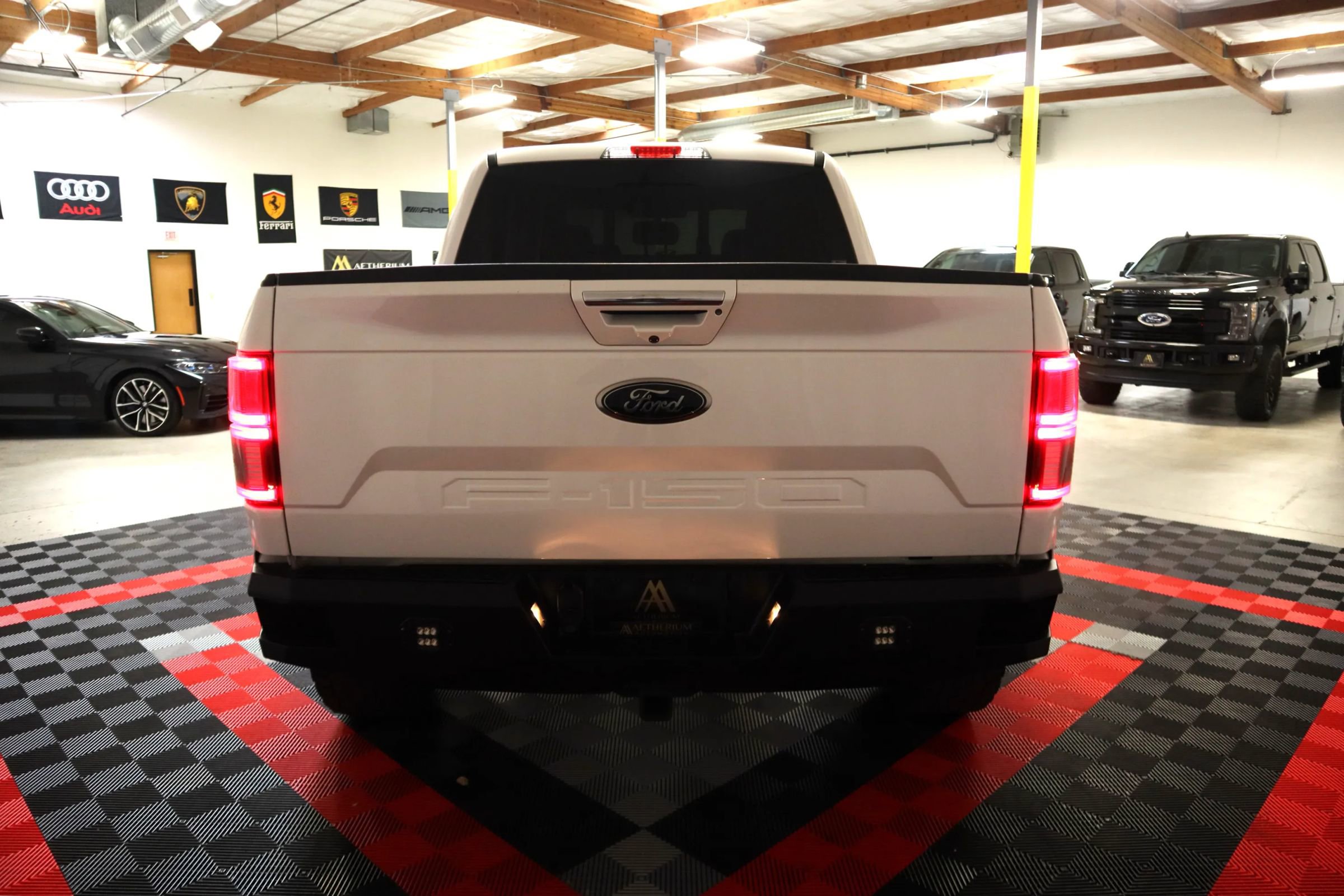 Used 2019 Ford F150 Lariat w/ Equipment Group 502A Luxury image 9