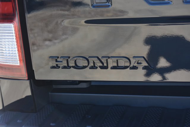 Used 2025 Honda Ridgeline Black Edition image 7