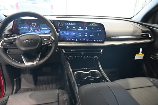 New 2026 Chevrolet Traverse LT w/ Midnight/Sport Edition FWD image 13