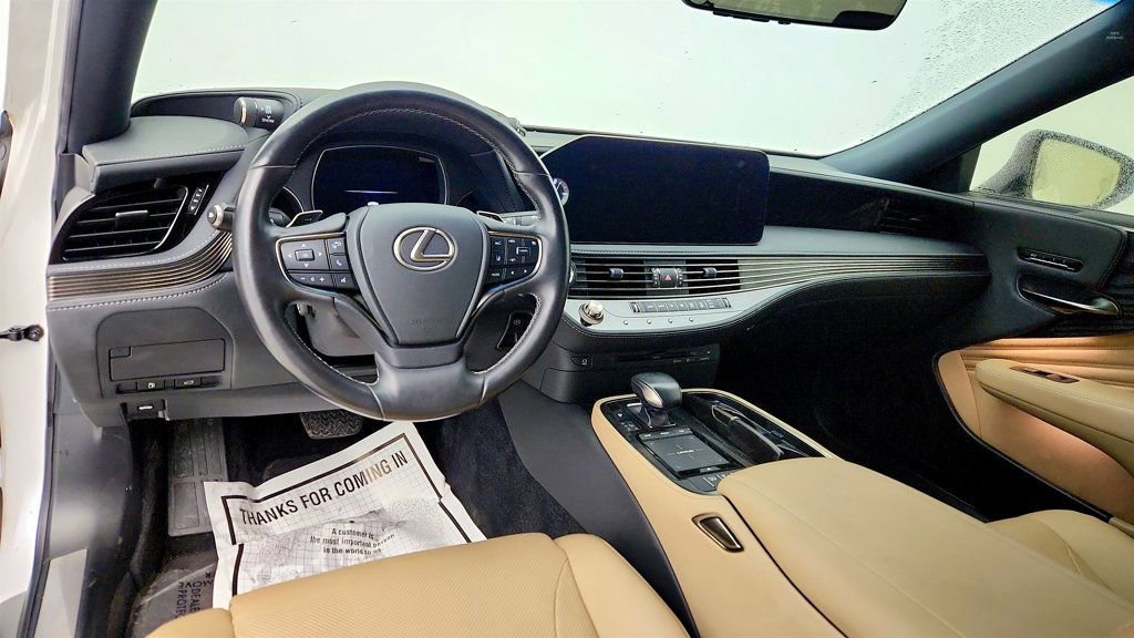 Used 2022 Lexus LS 500 w/ Accessory Package (Z2) image 13