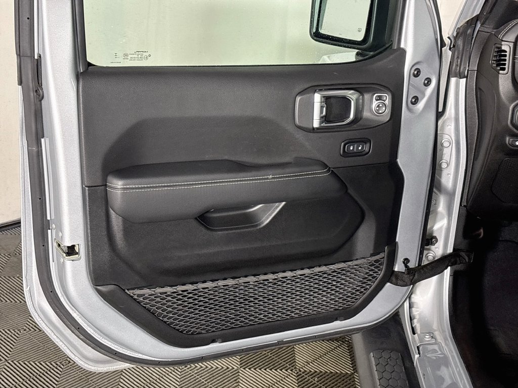 Certified 2023 Jeep Wrangler Unlimited Sahara w/ Cold Weather Group AWD/4WD image 11