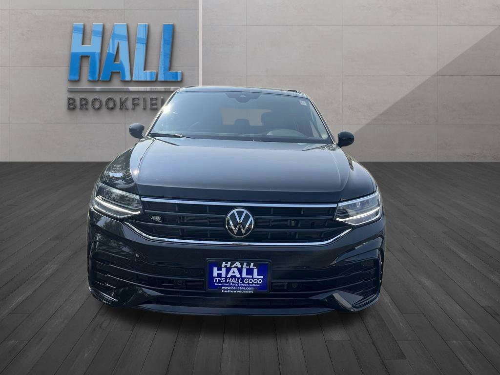 Certified 2024 Volkswagen Tiguan SE R-Line AWD/4WD image 10