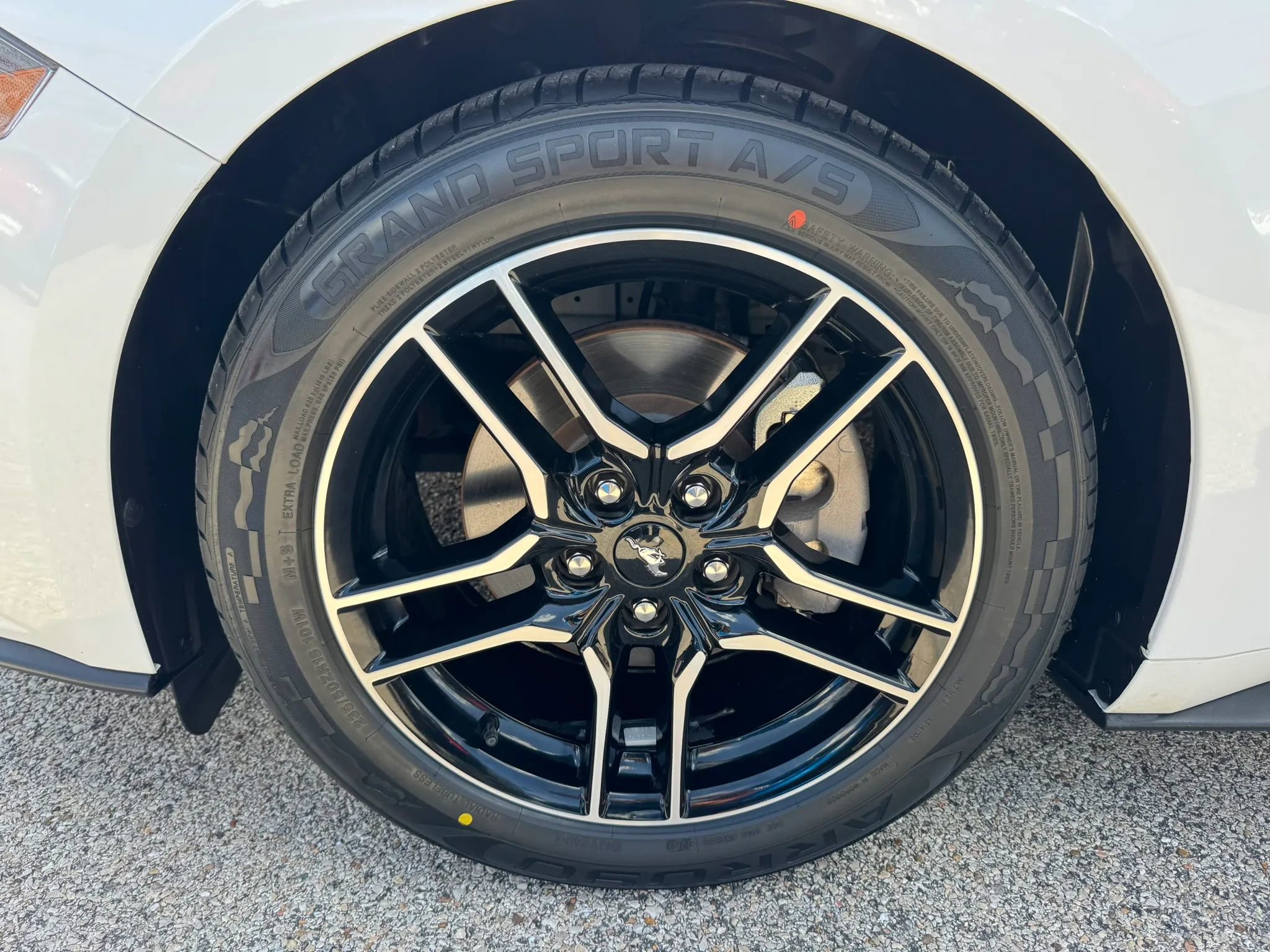 Used 2023 Ford Mustang Premium image 13