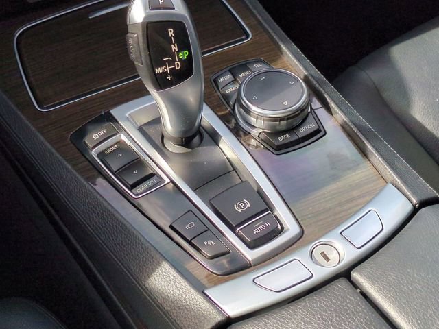 Used 2015 BMW 740i image 16