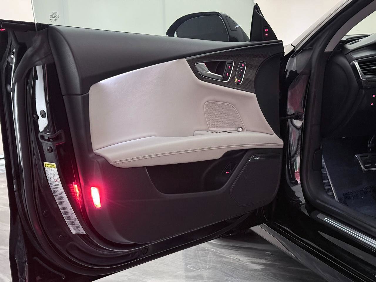 Used 2014 Audi S7 Prestige w/ Driver Assistance Package image 19