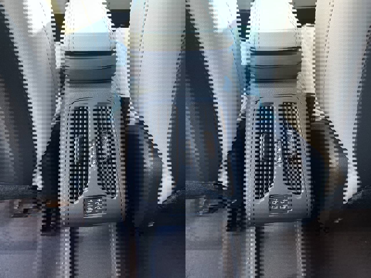 New 2026 BMW X1 xDrive28i w/ Technology Package image 30