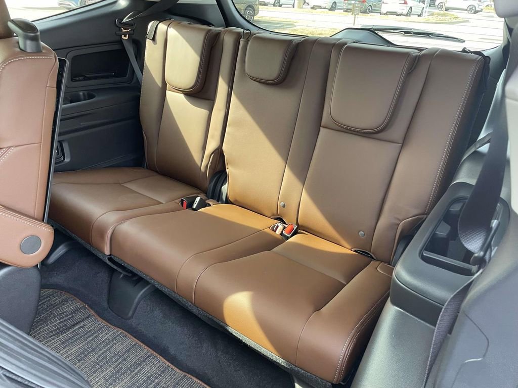 Certified 2025 Subaru Ascent Touring w/ Popular Package #1 image 3