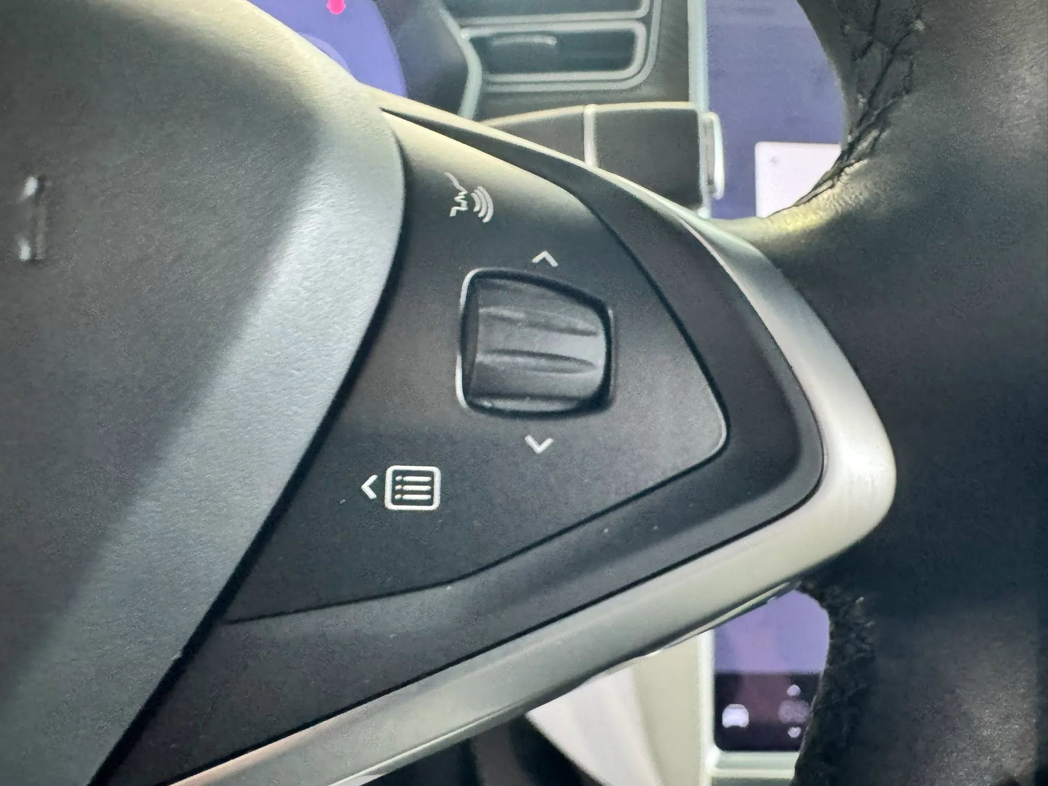 Used 2017 Tesla Model X 100D image 25