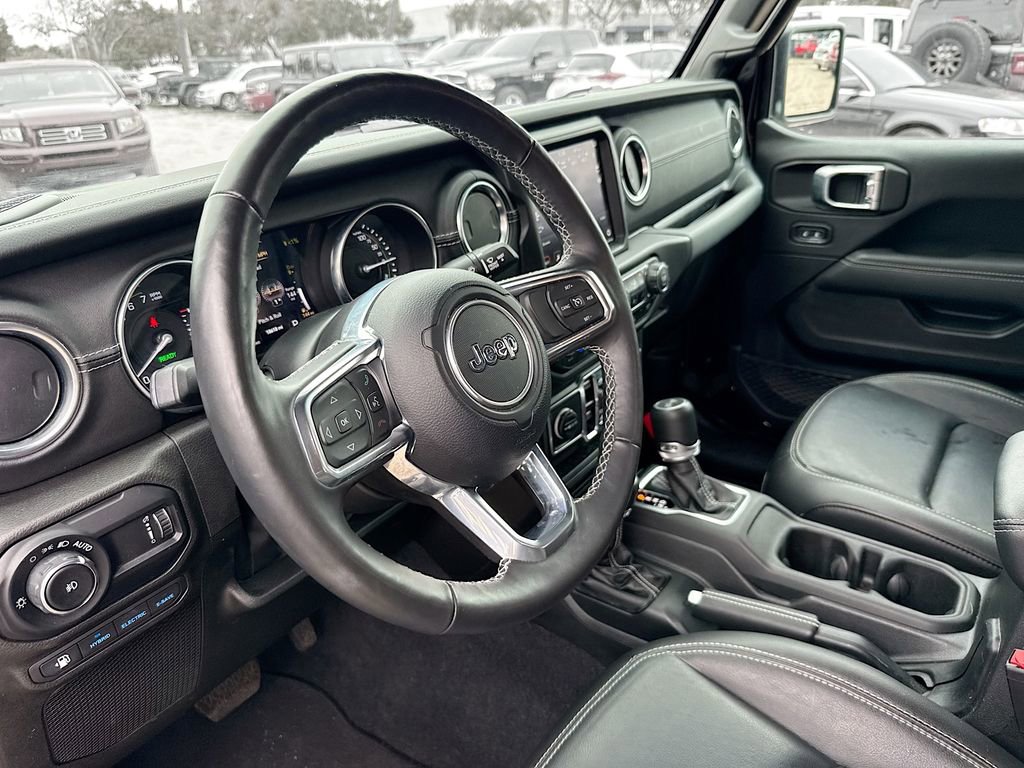 Used 2023 Jeep Wrangler Unlimited Sahara w/ Cold Weather Group image 25