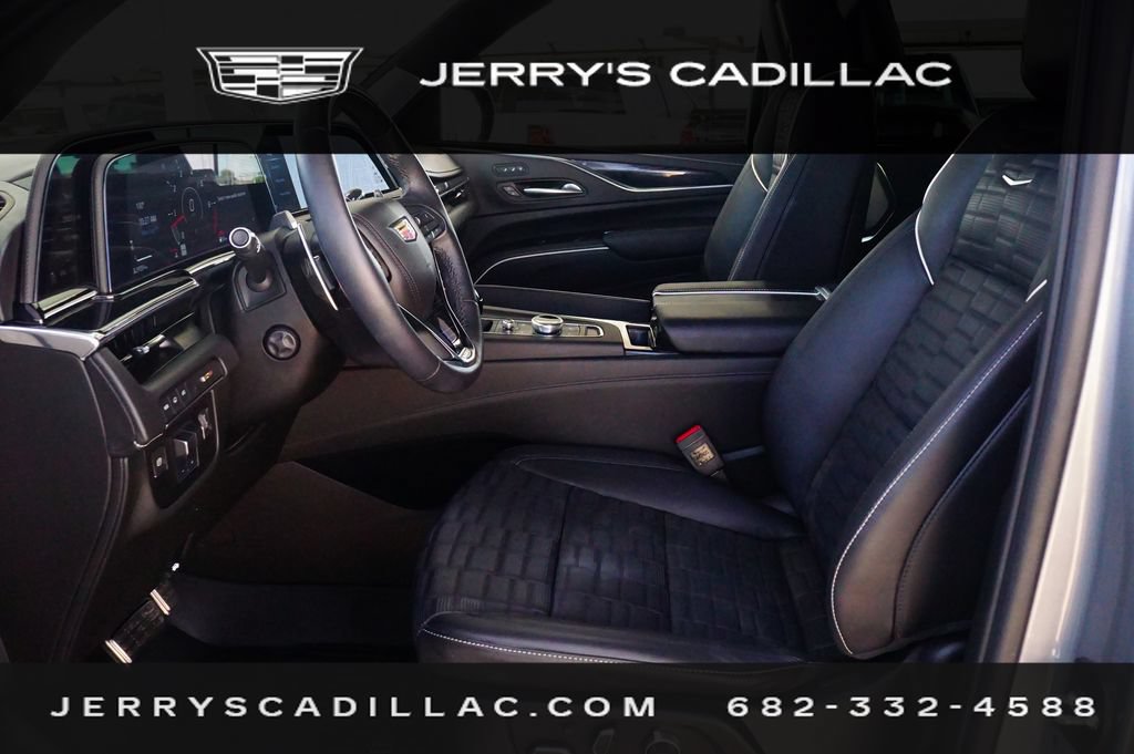 Used 2024 Cadillac Escalade ESV V AWD/4WD image 21