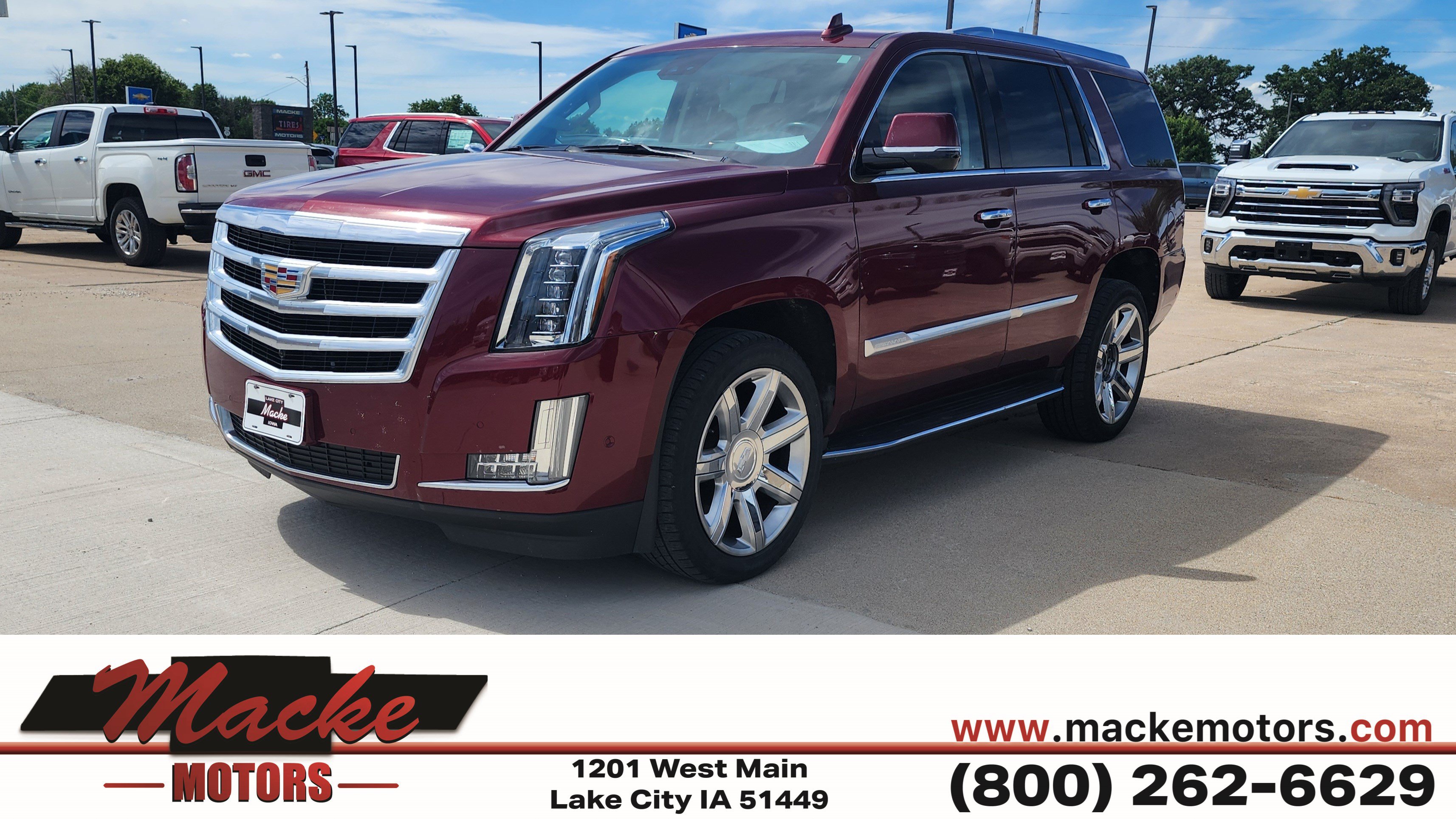 Used 2020 Cadillac Escalade Luxury AWD/4WD image 1