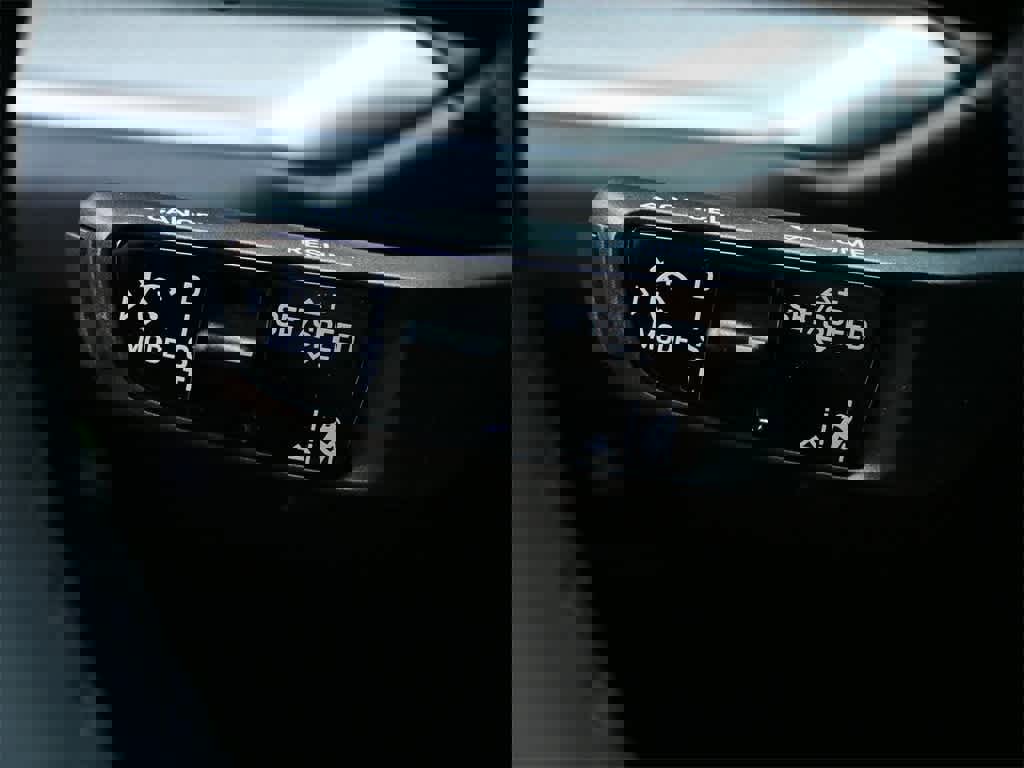 New 2025 Porsche Cayenne image 19