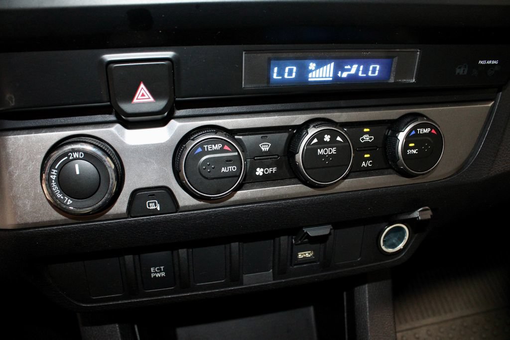 Used 2023 Toyota Tacoma SR AWD/4WD image 33