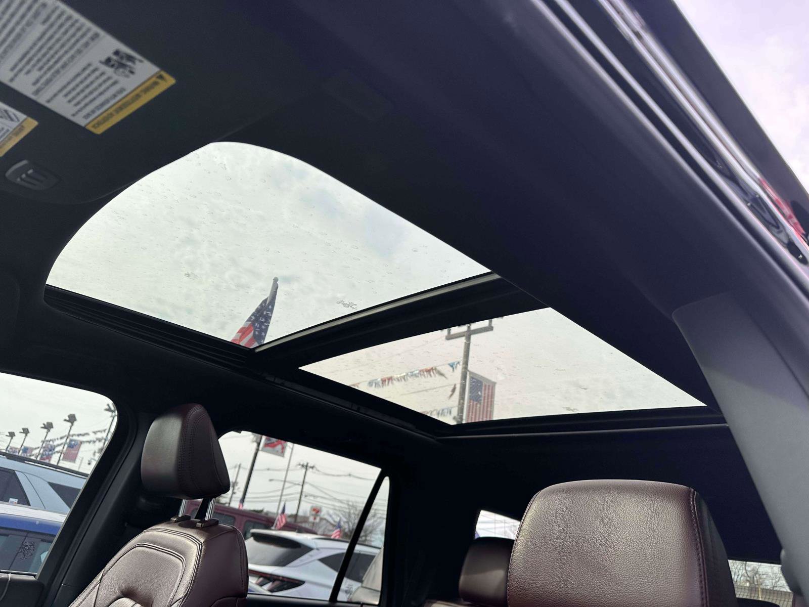 Used 2022 Ford Expedition Limited image 19