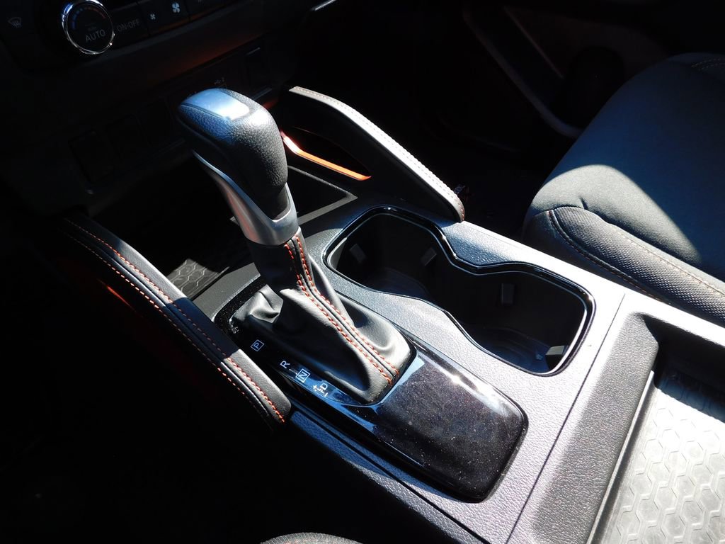 Used 2024 Nissan Frontier PRO-4X w/ Off-Road Protection Package image 26