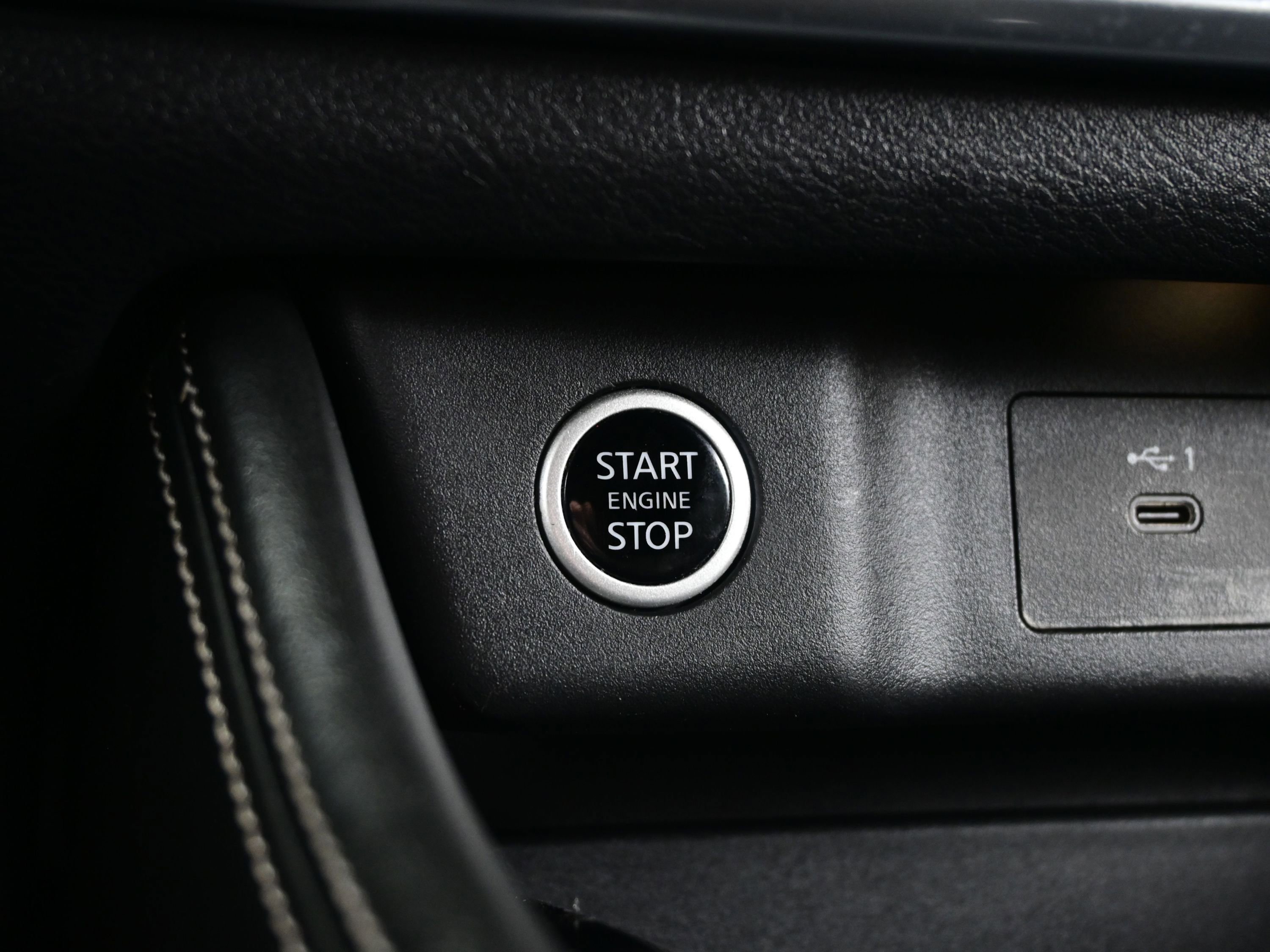 Used 2022 Nissan Rogue SL w/ SL Premium Package image 22