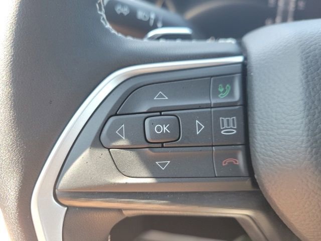 New 2025 Jeep Grand Cherokee Laredo image 13